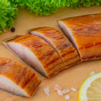 Störfilet geräuchert – in Scheiben mit Zitrone und Himalaya-Salz