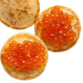 Trüffel Mini Blinis, 80g – serviert mit rotem Kaviar von oben