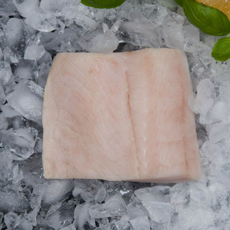 Black Cod Filet – Filetstück auf Crushed Ice von oben