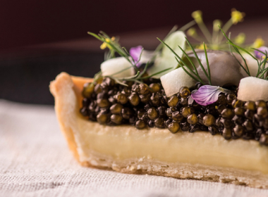 Kaviar – alles was Sie über das schwarze Gold wissen müssen