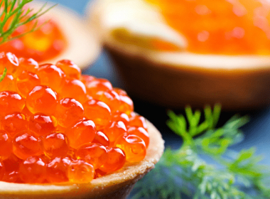 Nur das Wahre – die Unterscheidung vom roten und schwarzen Kaviar, was man wissen sollte um die richtige Wahl zu treffen